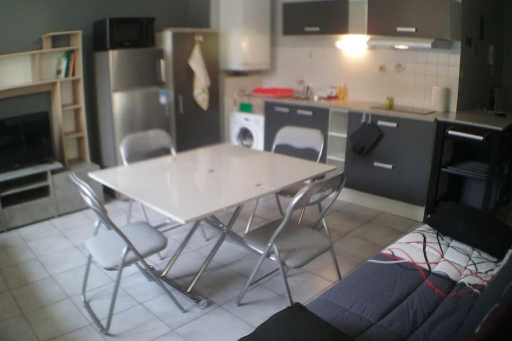 T2 Centre Ville, Wifi, Parking Безие Екстериор снимка